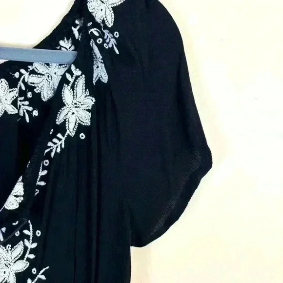 Love Fire Black Rayon Embroider Boho Peasant Cinch Waist V-Neck Romper Size L - Picture 6 of 16